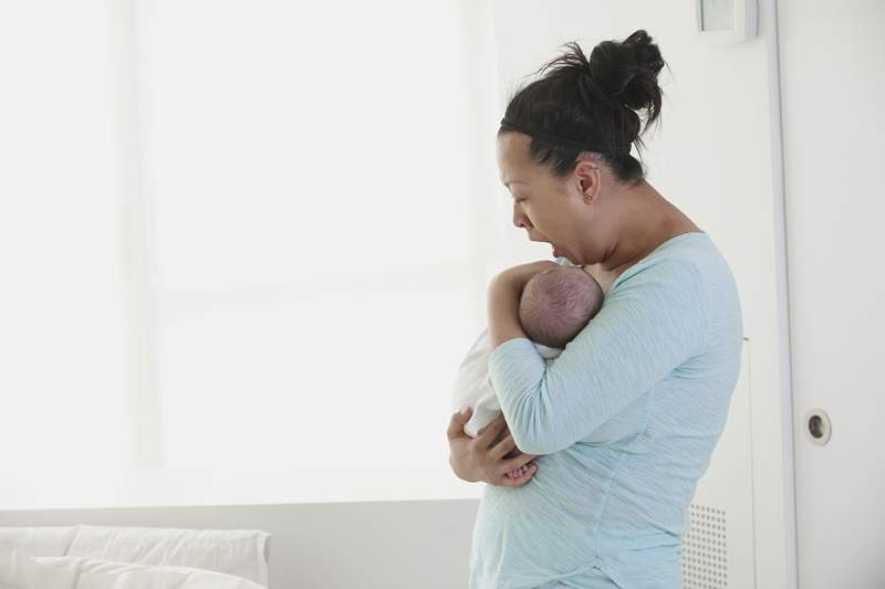 La privazione del sonno postpartum può invecchiare i nuovi genitori