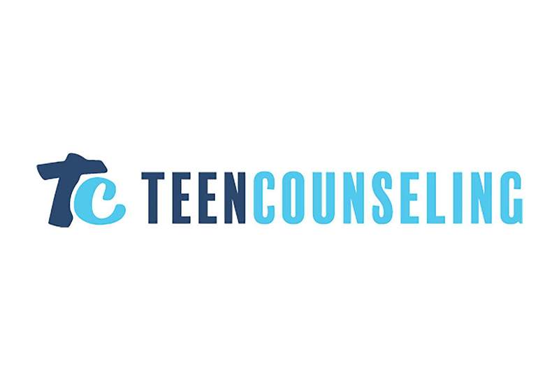 Revisión de terapia en línea de asesoramiento para adolescentes
