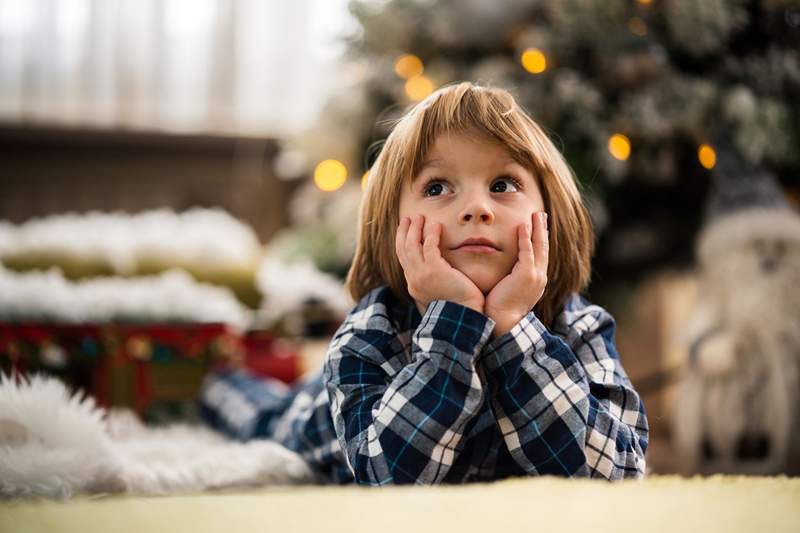 ¿Si les dice a los niños que sean buenos porque Santa está mirando??